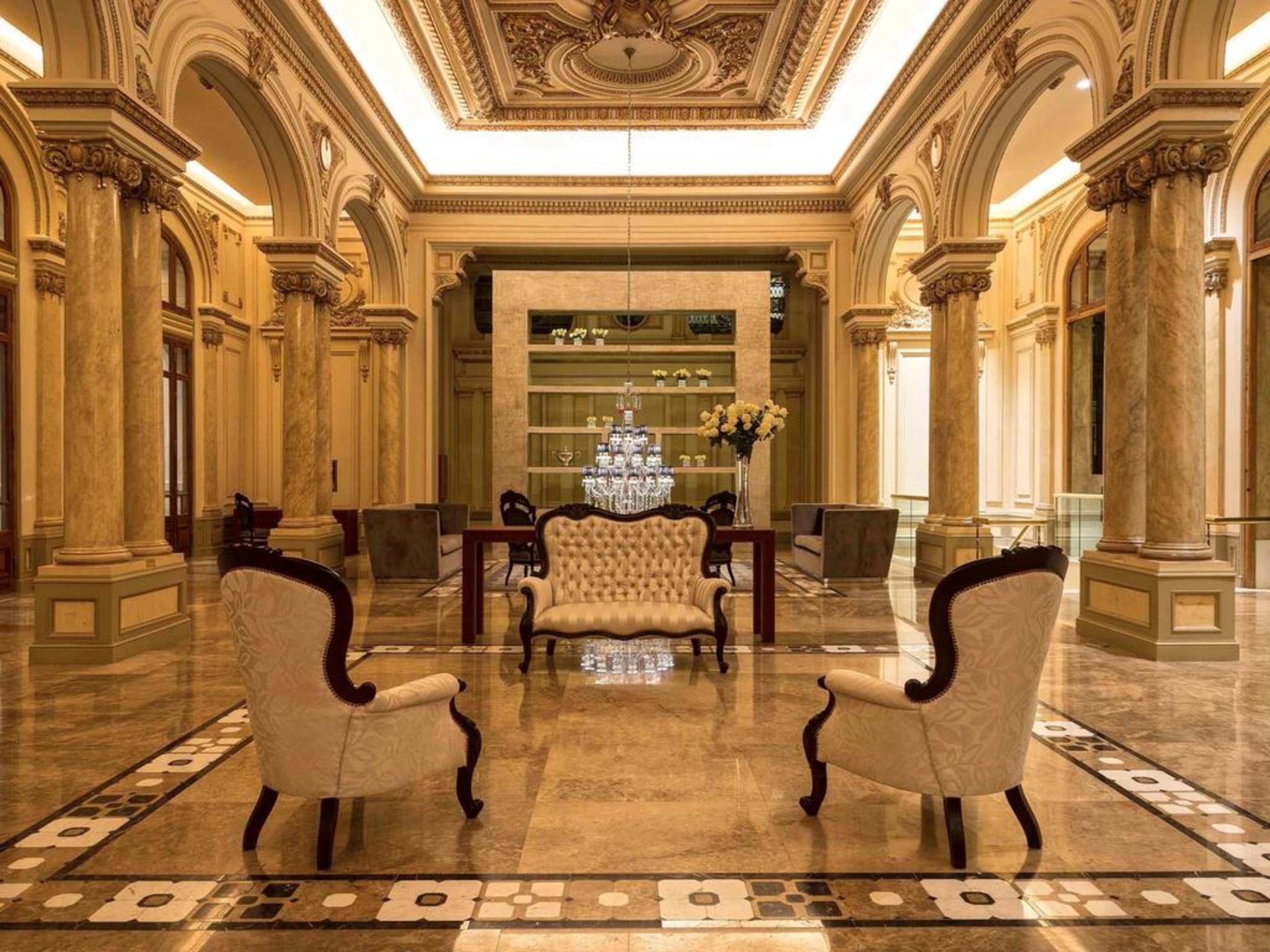 Sofitel Montevideo Casino Carrasco & Spa Buitenkant foto The lobby of the hotel