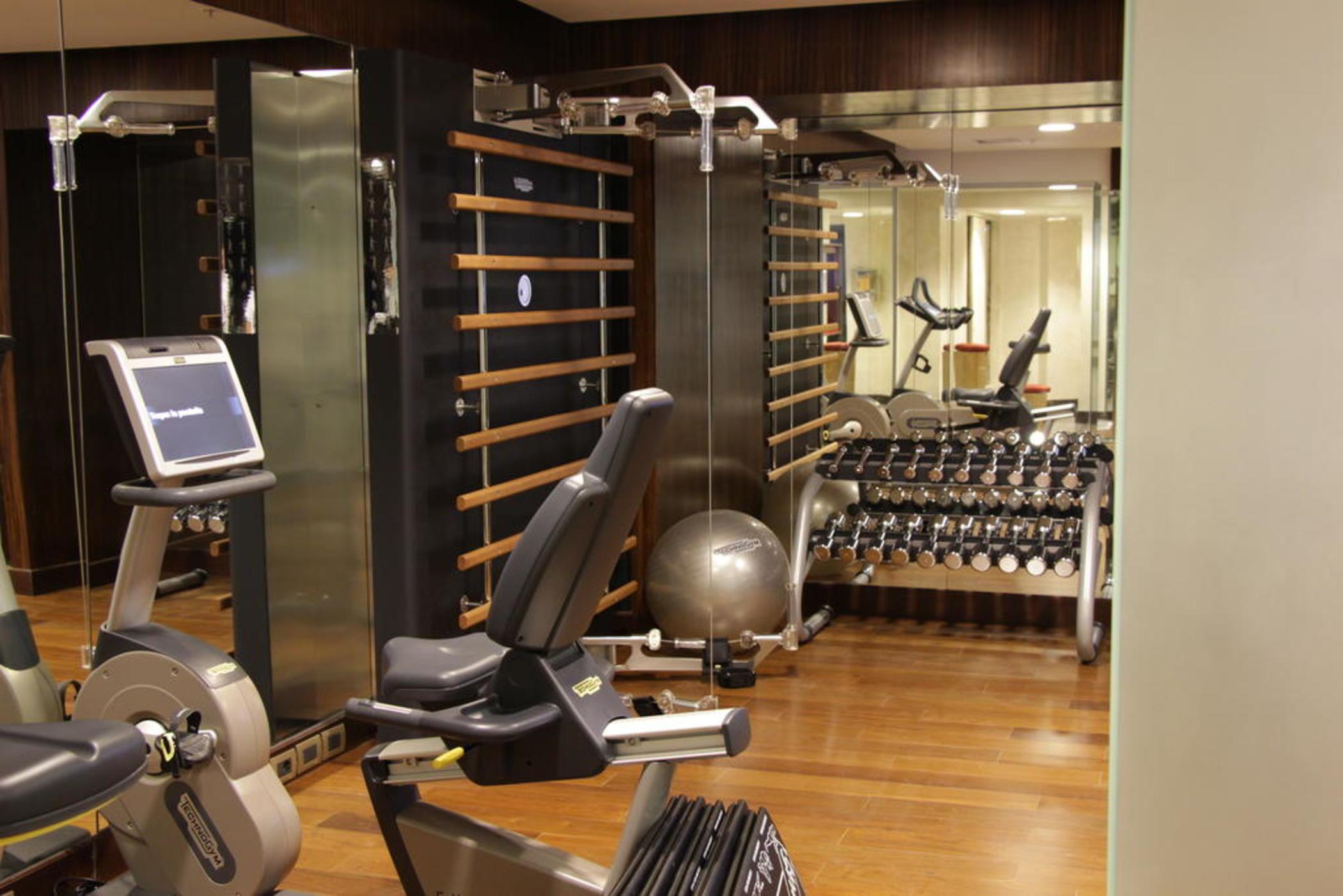 Sofitel Montevideo Casino Carrasco & Spa Buitenkant foto The gym at the hotel