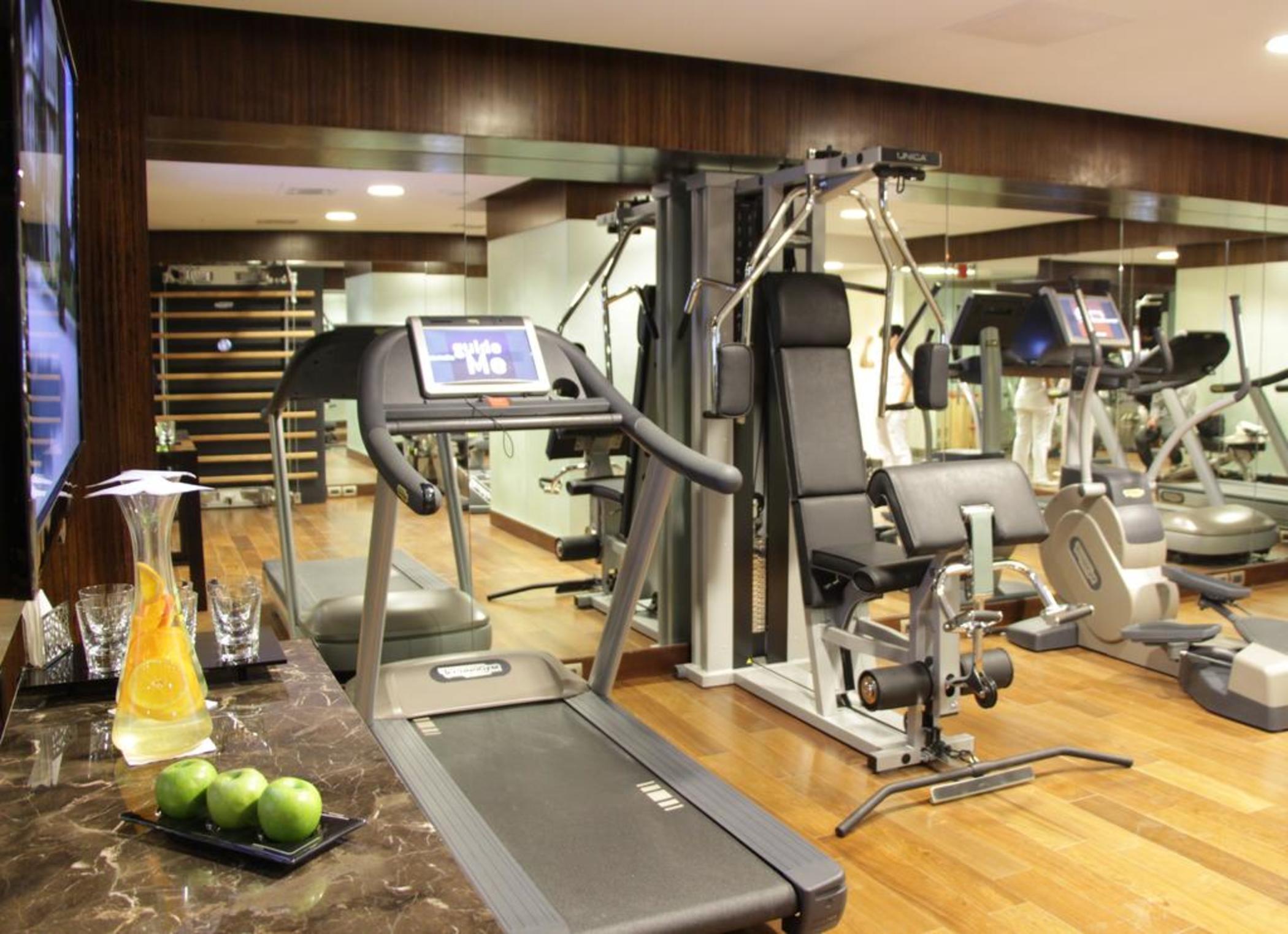 Sofitel Montevideo Casino Carrasco & Spa Buitenkant foto A gym at a hotel
